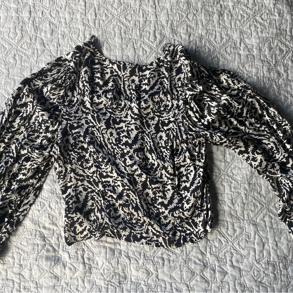 H&M blouse - Picture 6 of 6